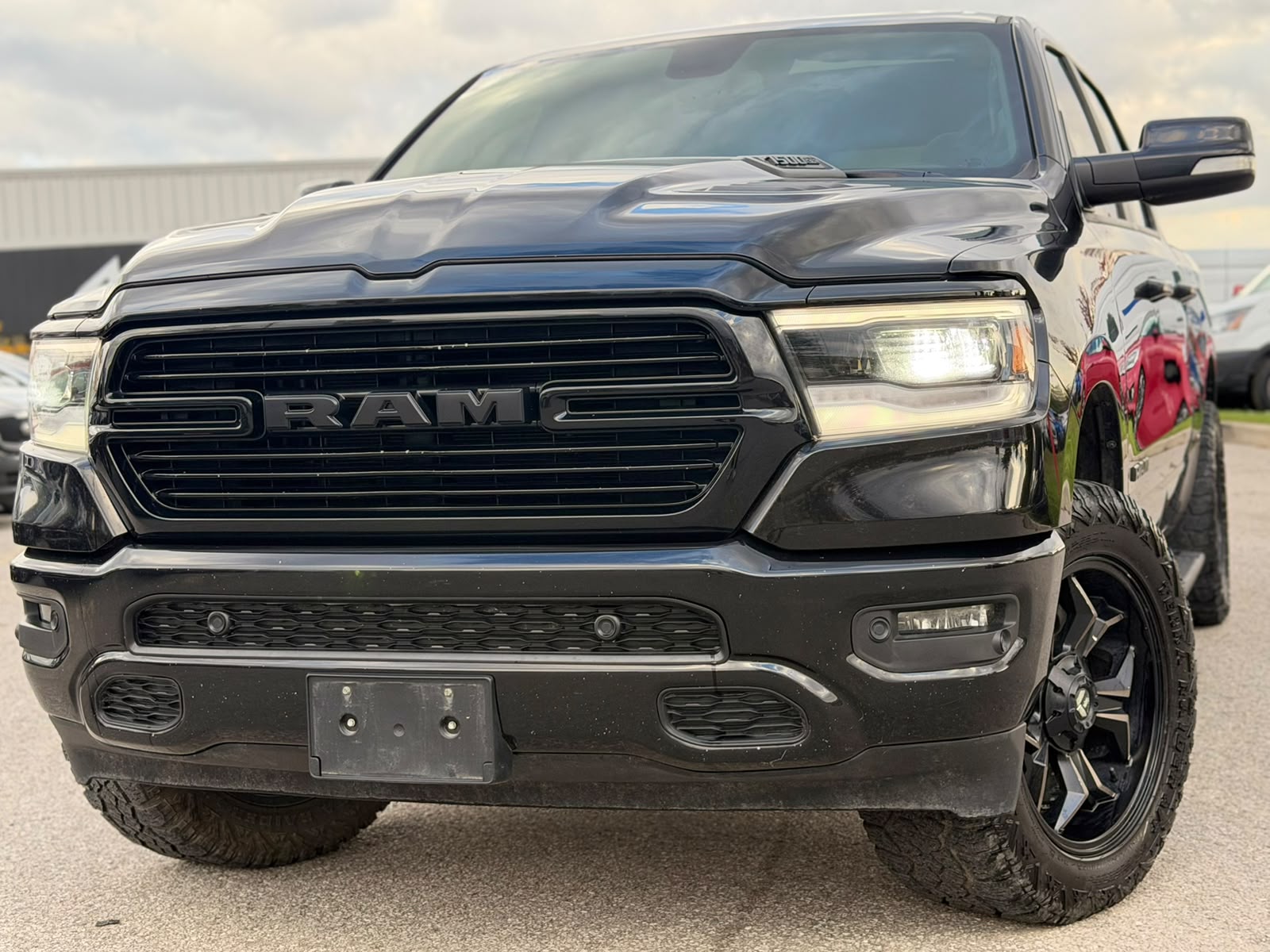 2019 RAM 1500 SPORT